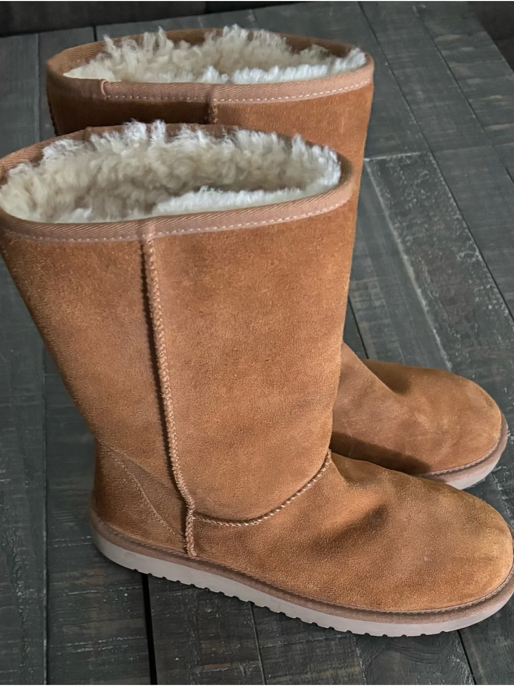 Koolaburra Chestnut Suede Boot with Plush Cream Shearling